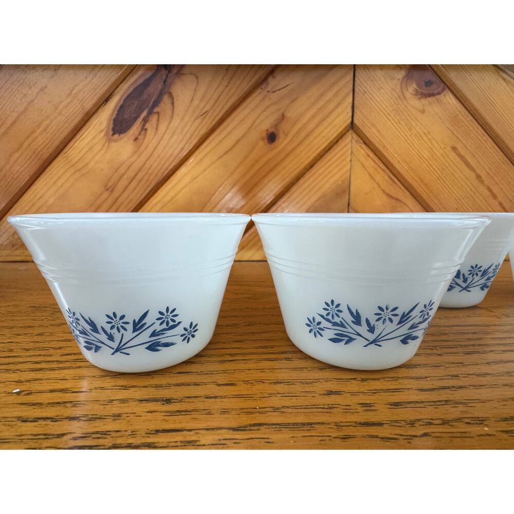 VTG Dynaware Milk Glass Blue Flower Custard Cups Set of 4 Ramekins Cornflower - Picture 9 of 12